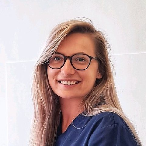 Dr. Marincaș Ioana-Irina, medic specialist protetică dentară, Clinica de Zâmbete Florești
