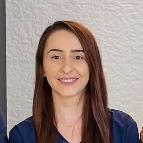 Dr. Pescaru Adina, medic specialist chirurgie dento-alveolară, Clinica de Zâmbete Florești